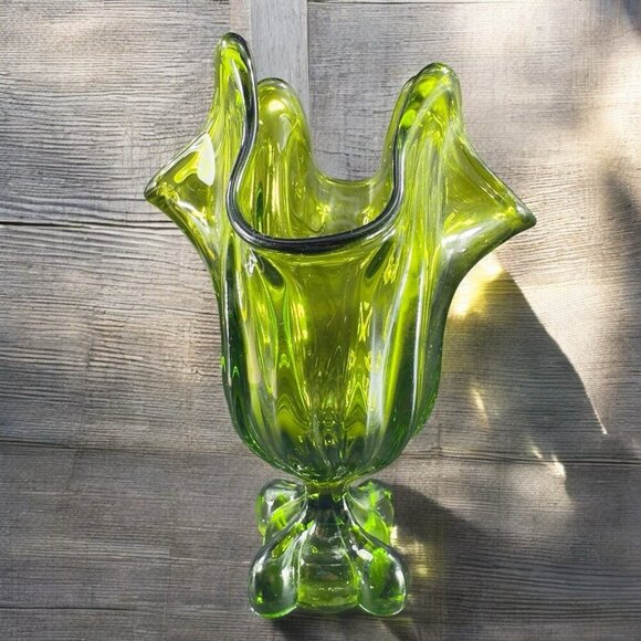 Viking Glass Avocado Green Epic Four Square Base Swung Glass Vase Bowl Dish VTG - Picture 1 of 13